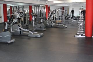 Тренажерный зал Атлет